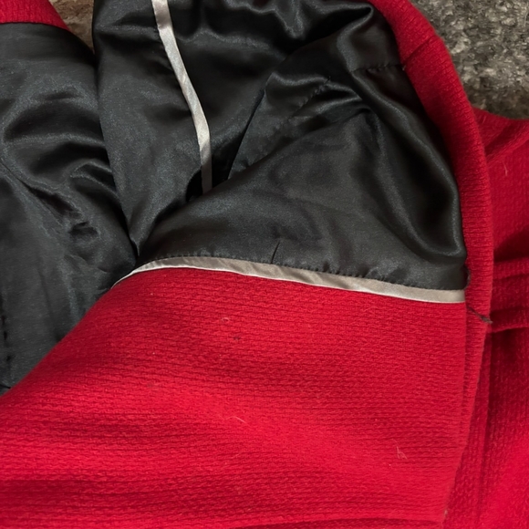 Calvin Klein size M red coat with belt - Picture 5 of 5